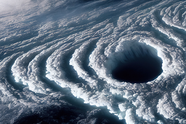 dream about hurricane